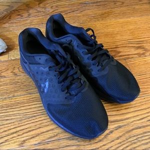 nike sneakers - womens size 10